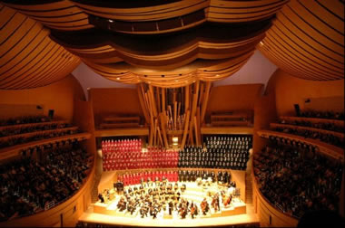 InsideDisneyHall1