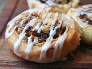 DW_Full-Apple-PieSweetRoll