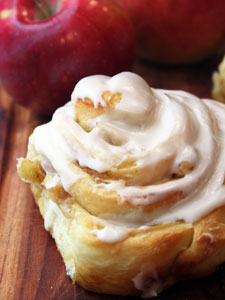 DW_Full-AppleSweetRolls