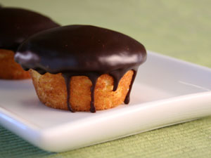 WFull-BostonCreamCupcakes