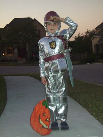 Allen_childinarmor