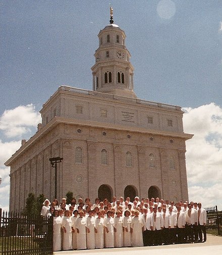NauvooDedicatonChoir