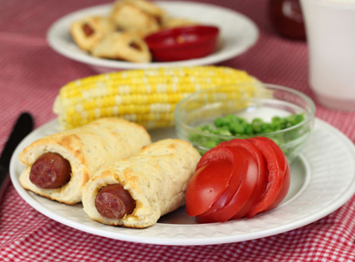 Full-Pigs-in-a-blanket-meal