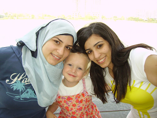 2 muslim women